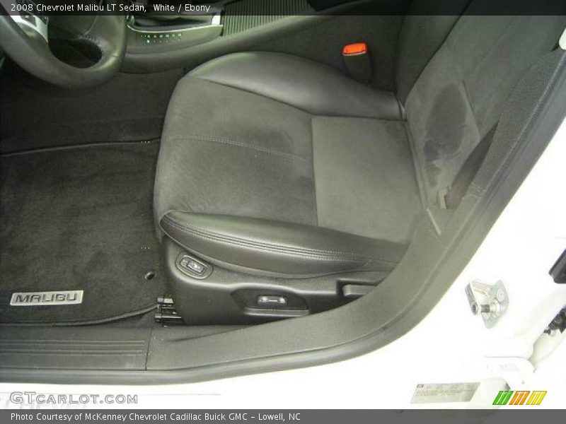 White / Ebony 2008 Chevrolet Malibu LT Sedan