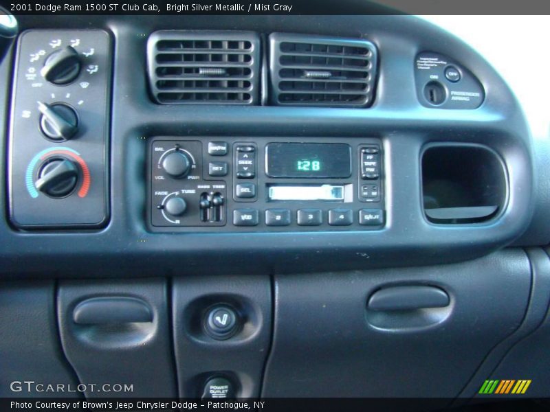 Bright Silver Metallic / Mist Gray 2001 Dodge Ram 1500 ST Club Cab