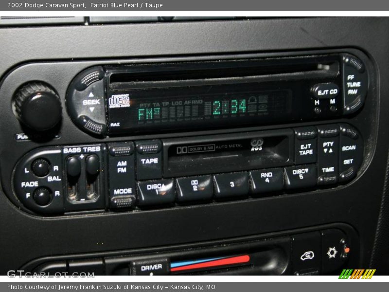 Patriot Blue Pearl / Taupe 2002 Dodge Caravan Sport