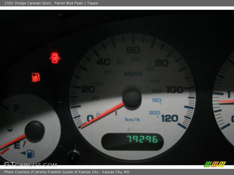 Patriot Blue Pearl / Taupe 2002 Dodge Caravan Sport