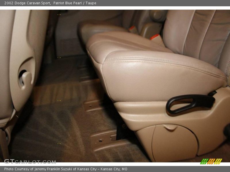 Patriot Blue Pearl / Taupe 2002 Dodge Caravan Sport