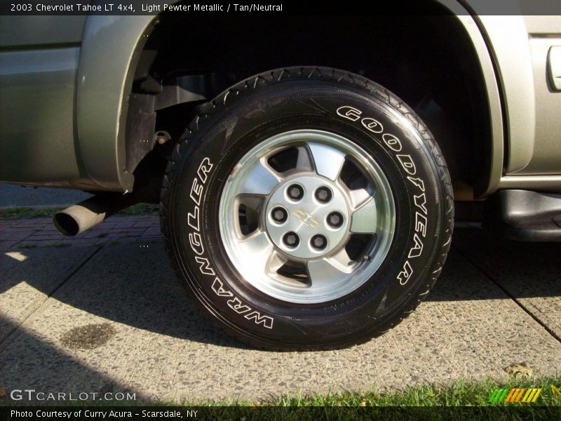 Light Pewter Metallic / Tan/Neutral 2003 Chevrolet Tahoe LT 4x4