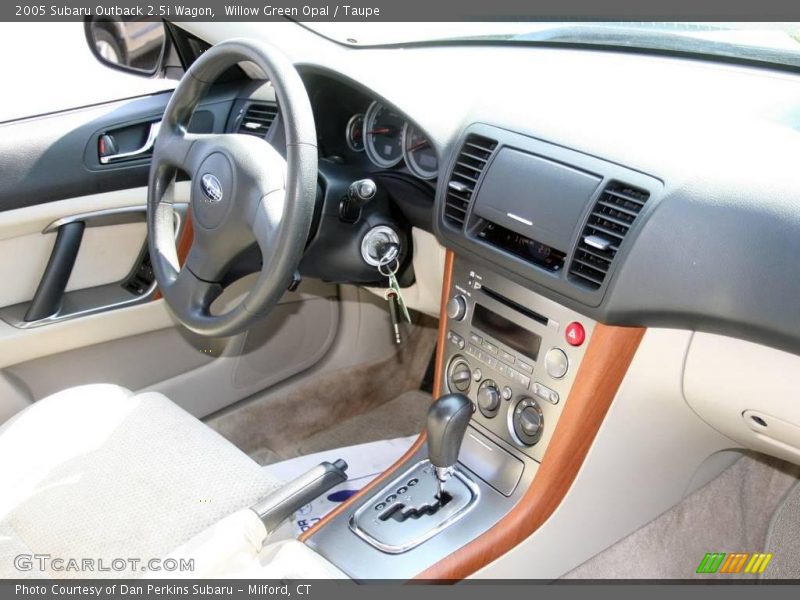 Willow Green Opal / Taupe 2005 Subaru Outback 2.5i Wagon