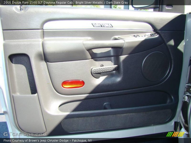 Bright Silver Metallic / Dark Slate Gray 2005 Dodge Ram 1500 SLT Daytona Regular Cab