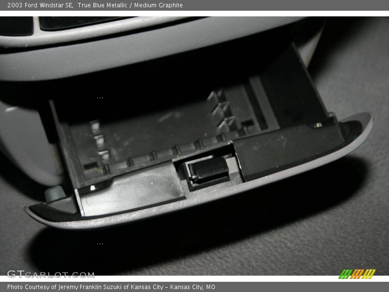 True Blue Metallic / Medium Graphite 2003 Ford Windstar SE