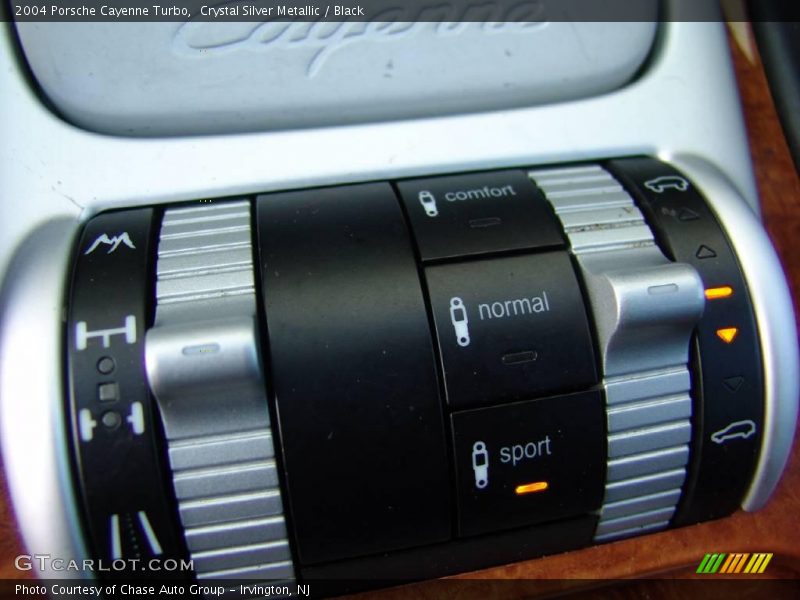 Crystal Silver Metallic / Black 2004 Porsche Cayenne Turbo