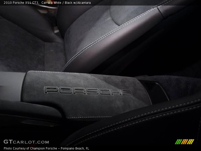 Carrara White / Black w/Alcantara 2010 Porsche 911 GT3