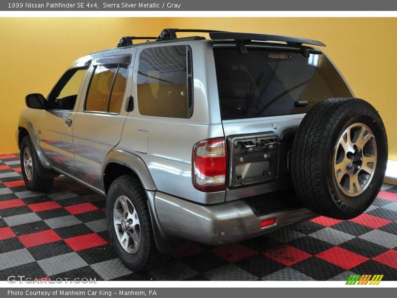 Sierra Silver Metallic / Gray 1999 Nissan Pathfinder SE 4x4