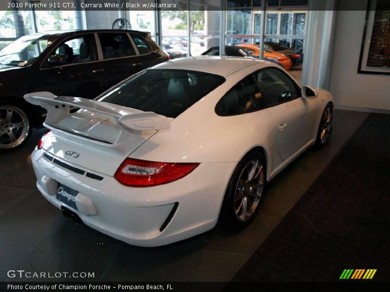 Carrara White / Black w/Alcantara 2010 Porsche 911 GT3