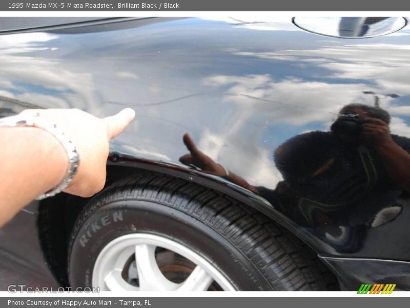 Brilliant Black / Black 1995 Mazda MX-5 Miata Roadster
