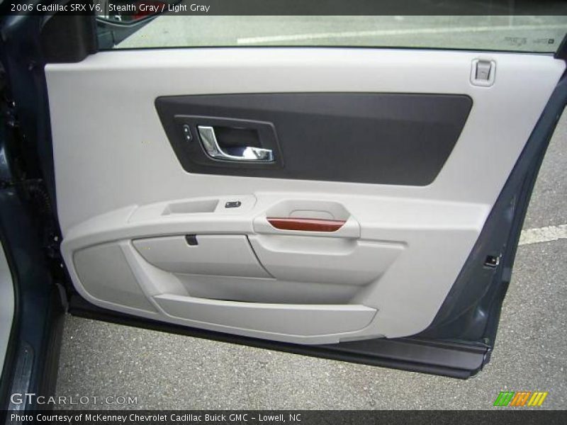 Stealth Gray / Light Gray 2006 Cadillac SRX V6