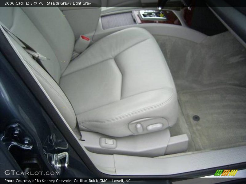Stealth Gray / Light Gray 2006 Cadillac SRX V6
