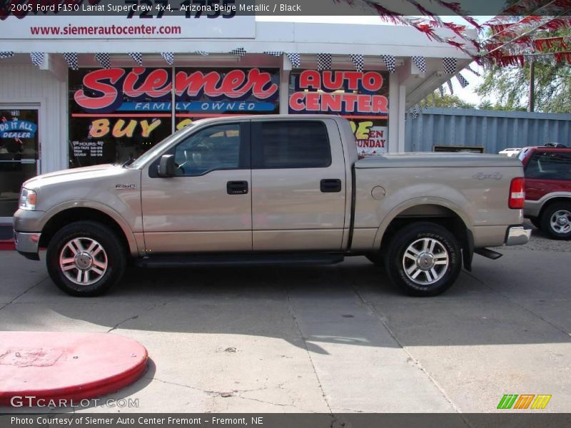 Arizona Beige Metallic / Black 2005 Ford F150 Lariat SuperCrew 4x4