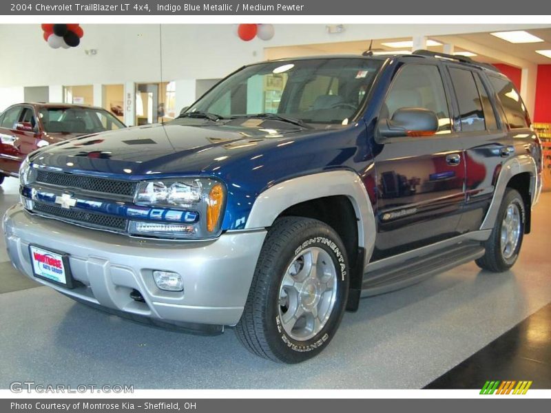Indigo Blue Metallic / Medium Pewter 2004 Chevrolet TrailBlazer LT 4x4