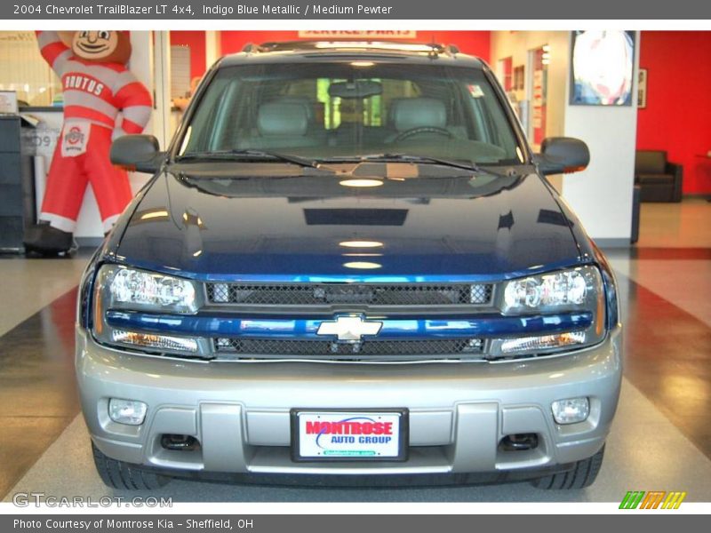 Indigo Blue Metallic / Medium Pewter 2004 Chevrolet TrailBlazer LT 4x4
