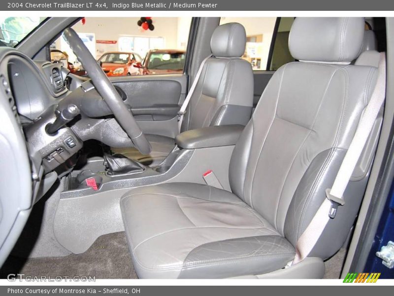 Indigo Blue Metallic / Medium Pewter 2004 Chevrolet TrailBlazer LT 4x4
