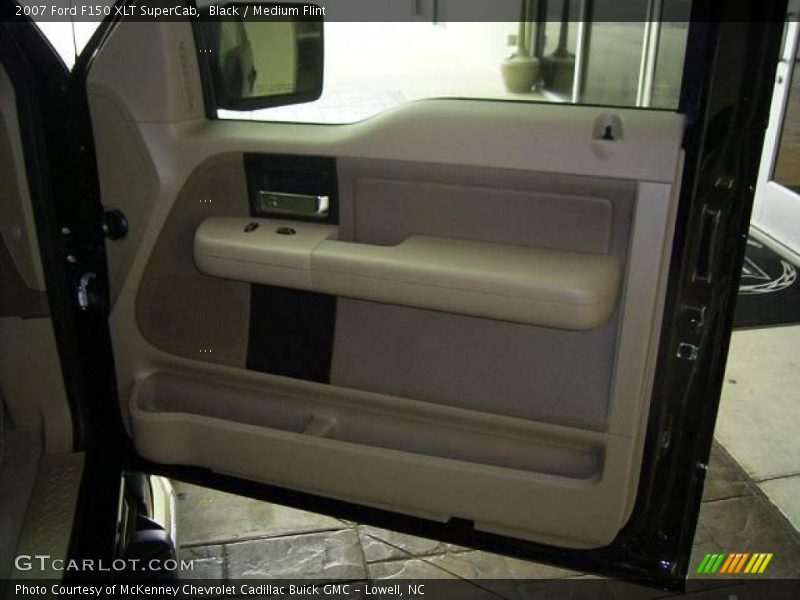 Black / Medium Flint 2007 Ford F150 XLT SuperCab
