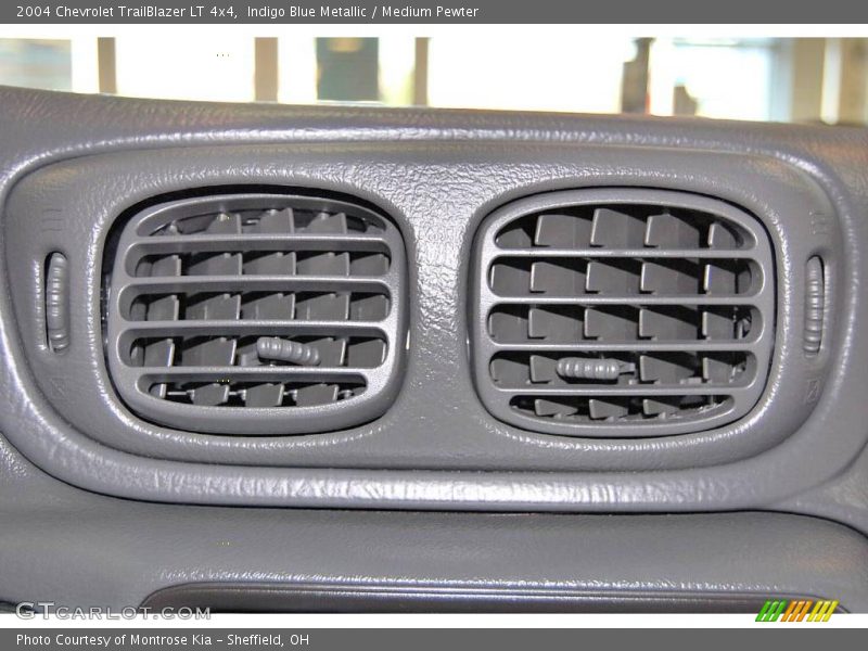 Indigo Blue Metallic / Medium Pewter 2004 Chevrolet TrailBlazer LT 4x4