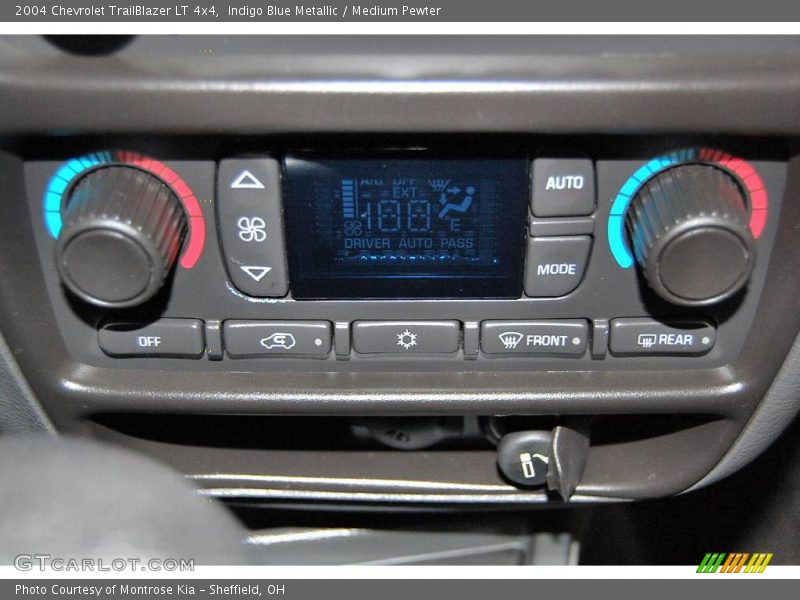 Indigo Blue Metallic / Medium Pewter 2004 Chevrolet TrailBlazer LT 4x4