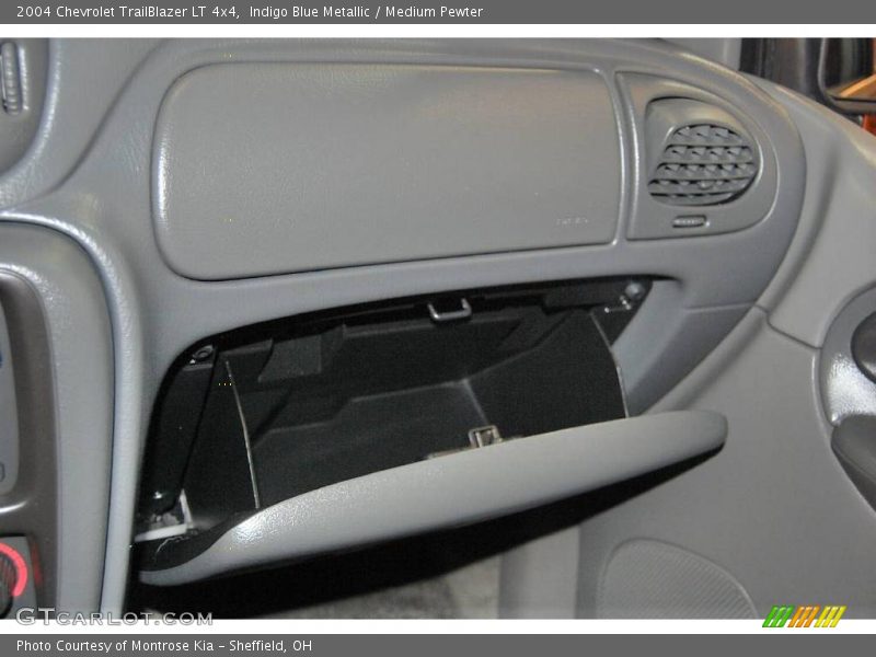 Indigo Blue Metallic / Medium Pewter 2004 Chevrolet TrailBlazer LT 4x4