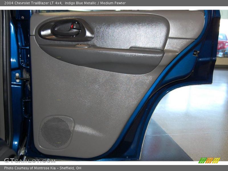 Indigo Blue Metallic / Medium Pewter 2004 Chevrolet TrailBlazer LT 4x4