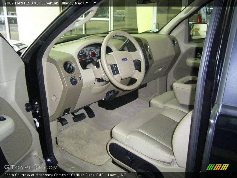 Black / Medium Flint 2007 Ford F150 XLT SuperCab