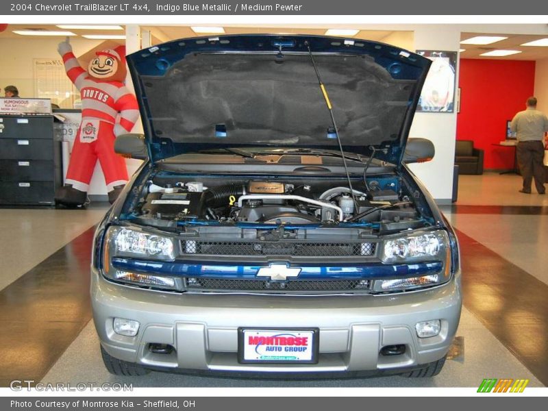 Indigo Blue Metallic / Medium Pewter 2004 Chevrolet TrailBlazer LT 4x4