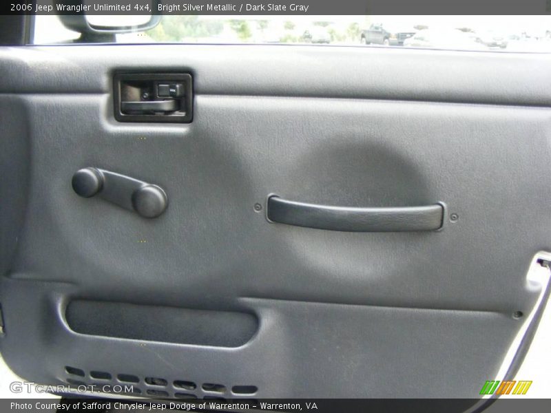 Bright Silver Metallic / Dark Slate Gray 2006 Jeep Wrangler Unlimited 4x4