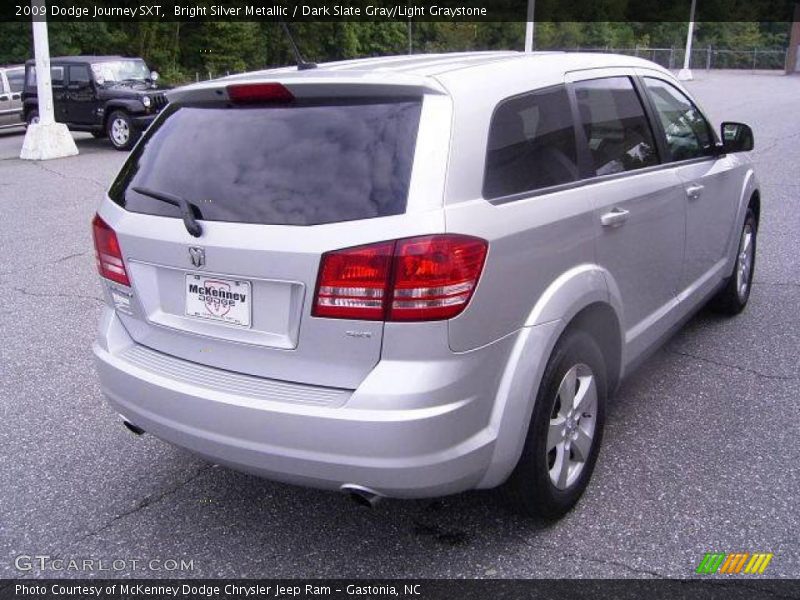 Bright Silver Metallic / Dark Slate Gray/Light Graystone 2009 Dodge Journey SXT
