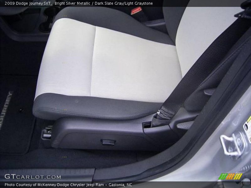 Bright Silver Metallic / Dark Slate Gray/Light Graystone 2009 Dodge Journey SXT