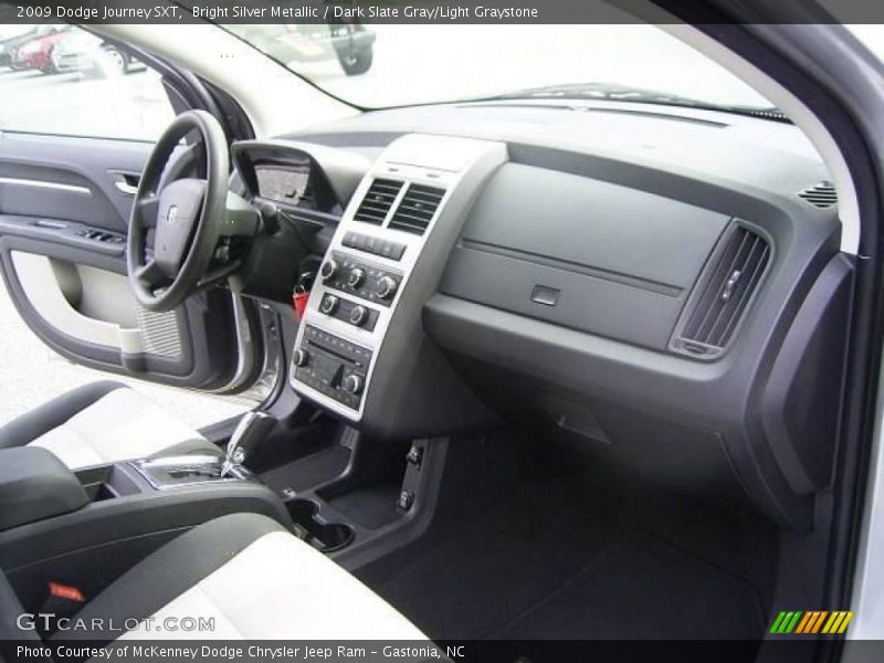 Bright Silver Metallic / Dark Slate Gray/Light Graystone 2009 Dodge Journey SXT