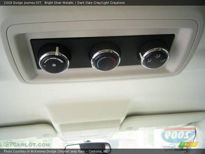 Bright Silver Metallic / Dark Slate Gray/Light Graystone 2009 Dodge Journey SXT