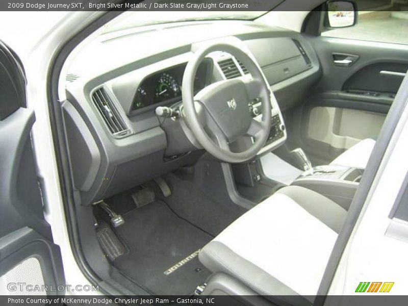 Bright Silver Metallic / Dark Slate Gray/Light Graystone 2009 Dodge Journey SXT