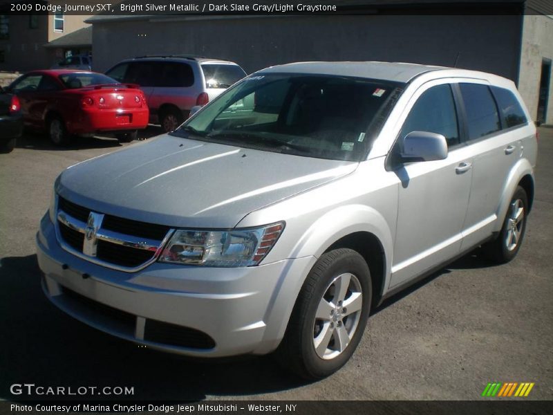 Bright Silver Metallic / Dark Slate Gray/Light Graystone 2009 Dodge Journey SXT