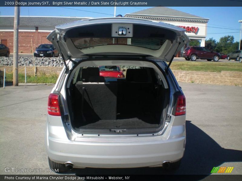 Bright Silver Metallic / Dark Slate Gray/Light Graystone 2009 Dodge Journey SXT