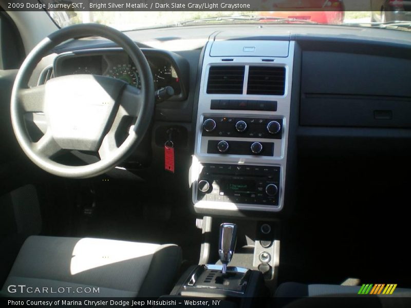 Bright Silver Metallic / Dark Slate Gray/Light Graystone 2009 Dodge Journey SXT
