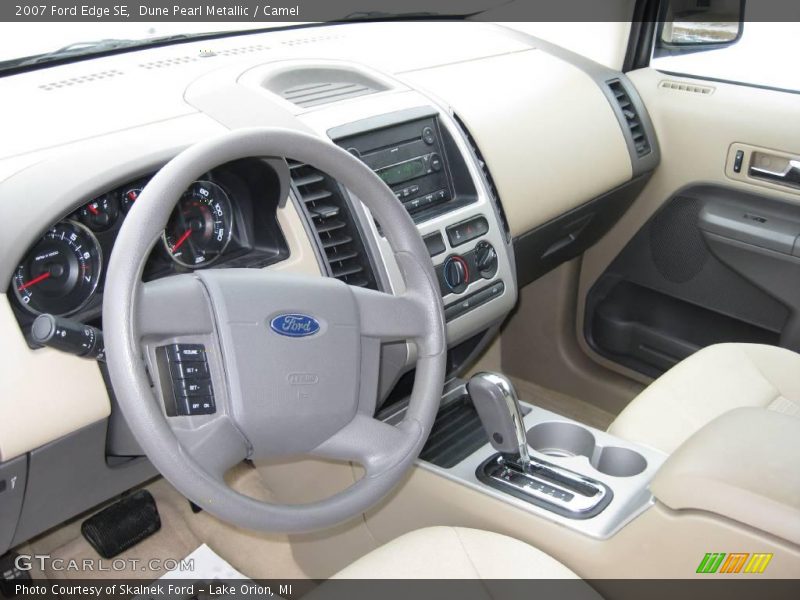 Dune Pearl Metallic / Camel 2007 Ford Edge SE