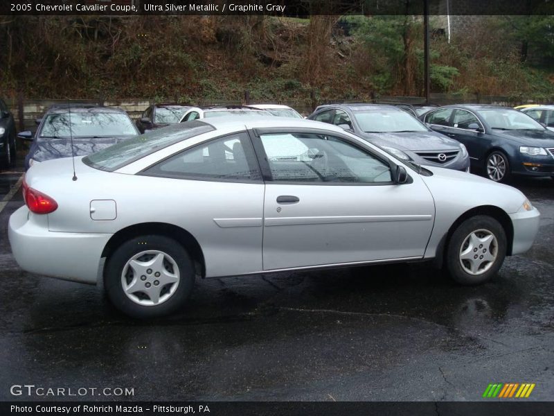 Ultra Silver Metallic / Graphite Gray 2005 Chevrolet Cavalier Coupe