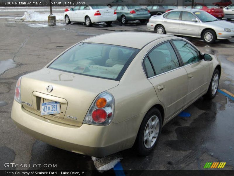 Velvet Beige / Blond 2004 Nissan Altima 2.5 S