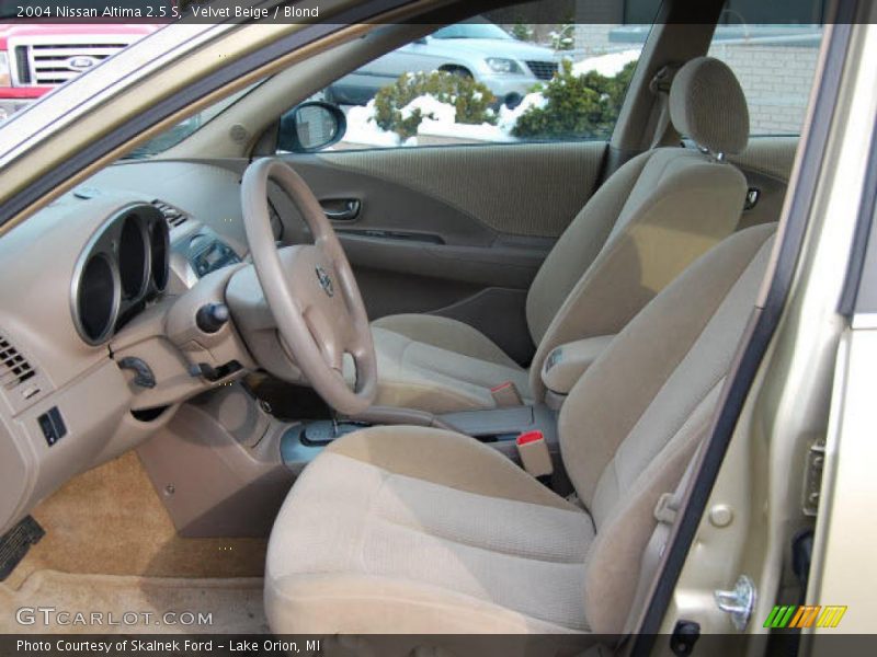 Velvet Beige / Blond 2004 Nissan Altima 2.5 S