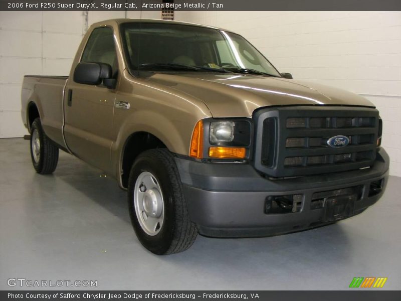 Arizona Beige Metallic / Tan 2006 Ford F250 Super Duty XL Regular Cab