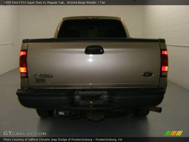 Arizona Beige Metallic / Tan 2006 Ford F250 Super Duty XL Regular Cab