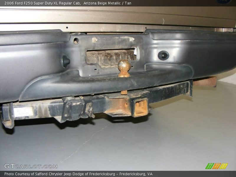 Arizona Beige Metallic / Tan 2006 Ford F250 Super Duty XL Regular Cab