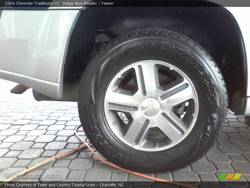 Indigo Blue Metallic / Pewter 2004 Chevrolet TrailBlazer LT