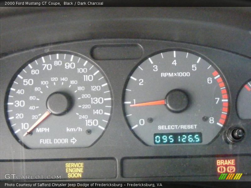 Black / Dark Charcoal 2000 Ford Mustang GT Coupe