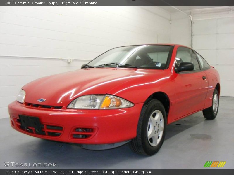 Bright Red / Graphite 2000 Chevrolet Cavalier Coupe