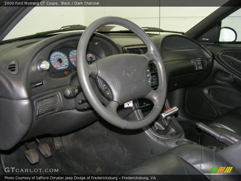 Black / Dark Charcoal 2000 Ford Mustang GT Coupe