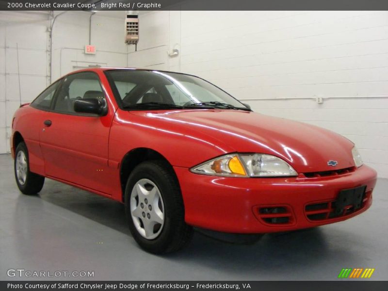 Bright Red / Graphite 2000 Chevrolet Cavalier Coupe