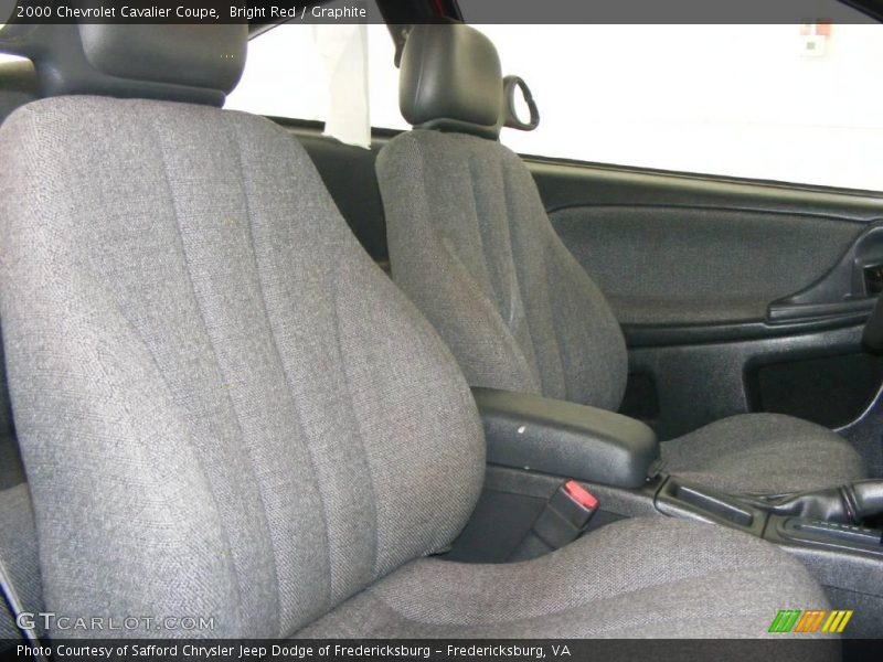 Bright Red / Graphite 2000 Chevrolet Cavalier Coupe