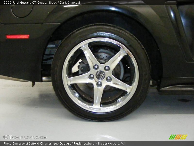 Black / Dark Charcoal 2000 Ford Mustang GT Coupe